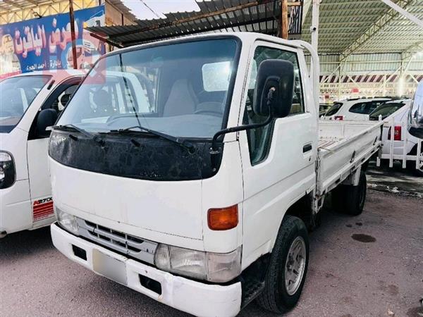 تۆیۆتا تۆیۆئیس 1999  بۆ فرۆشتن لە عێراق - نەجەف